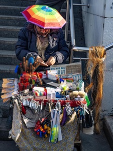 Istanbul-Turkey-street-sales-person